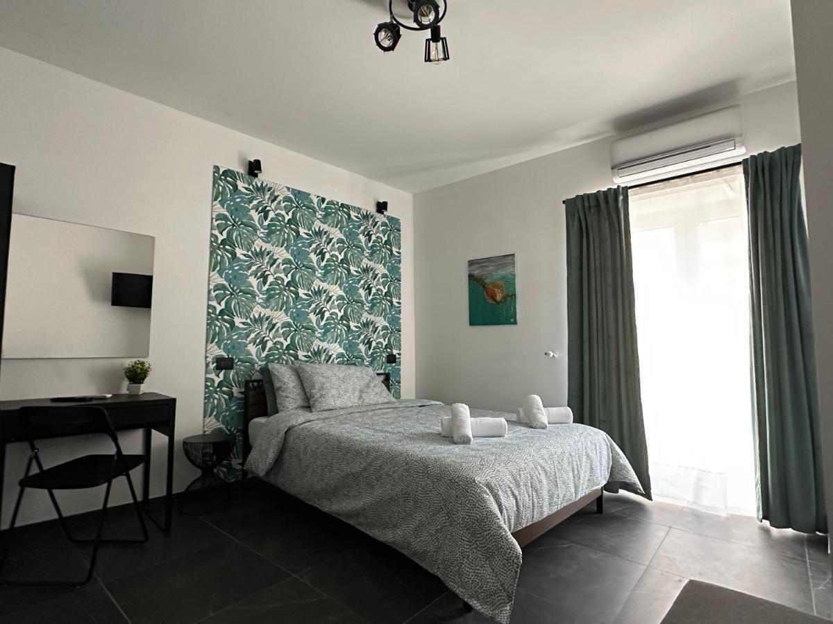 Olinad Rooms Castelbuono  Bagian luar foto