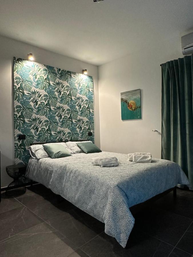 Olinad Rooms Castelbuono  Bagian luar foto