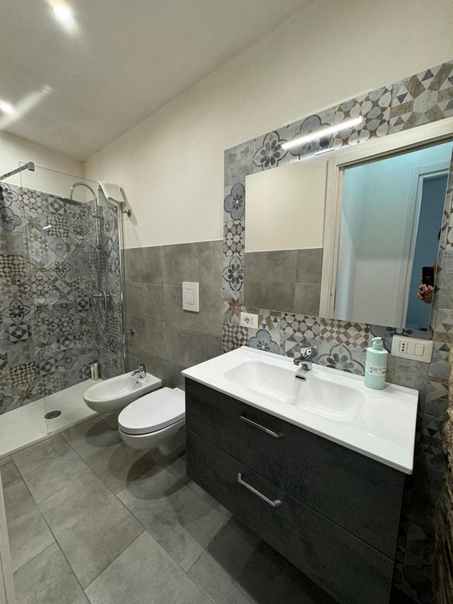Olinad Rooms Castelbuono  Bagian luar foto